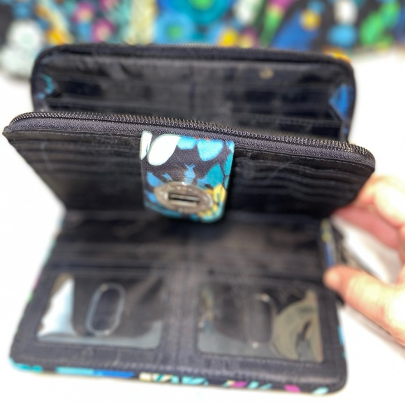 Vera Bradley Bowler & Turnlock Wallet - Midnight Blues - Picture 7 of 7